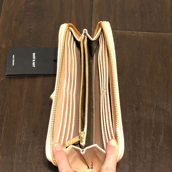 Matt & Nat Wallet - Picture 4 of 4